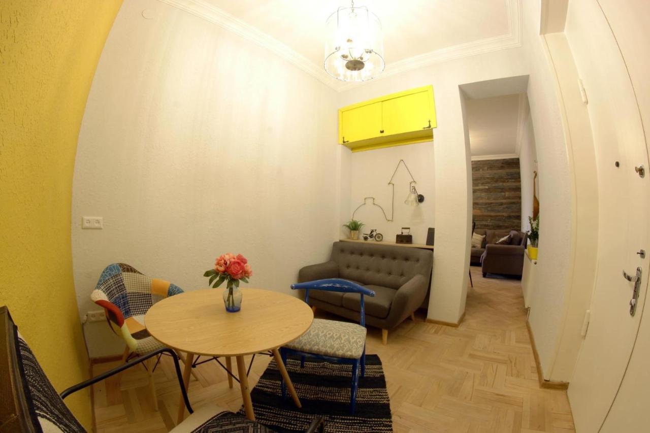 Hostel Nomad 第比利斯 外观 照片